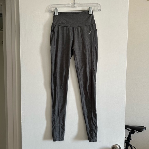 Gymshark Gray Athletic ‘Dry’ Stretchy Activewear Leggings size XS EUC - Picture 1 of 7